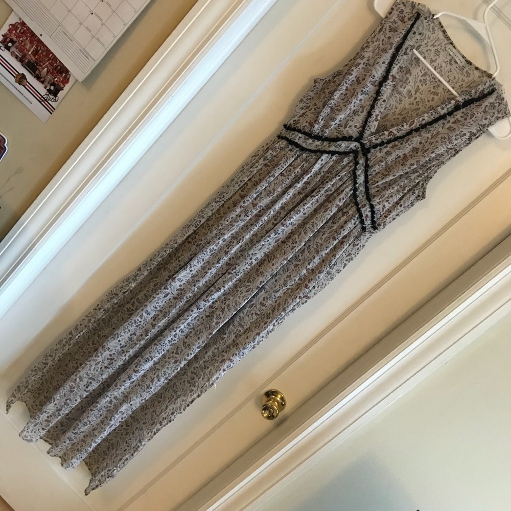 Navy Floral vneck high slit sheer overlay maxi L